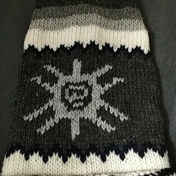 Funky long wool hat - Picture 5 of 5